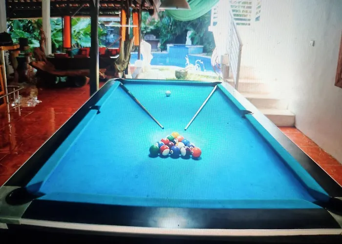 Blue - 4br Authentic And Atypical In With Pool And Pool Table Вилла Семиньяк