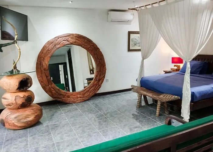 Blue - 4br Authentic And Atypical In With Pool And Pool Table Вилла